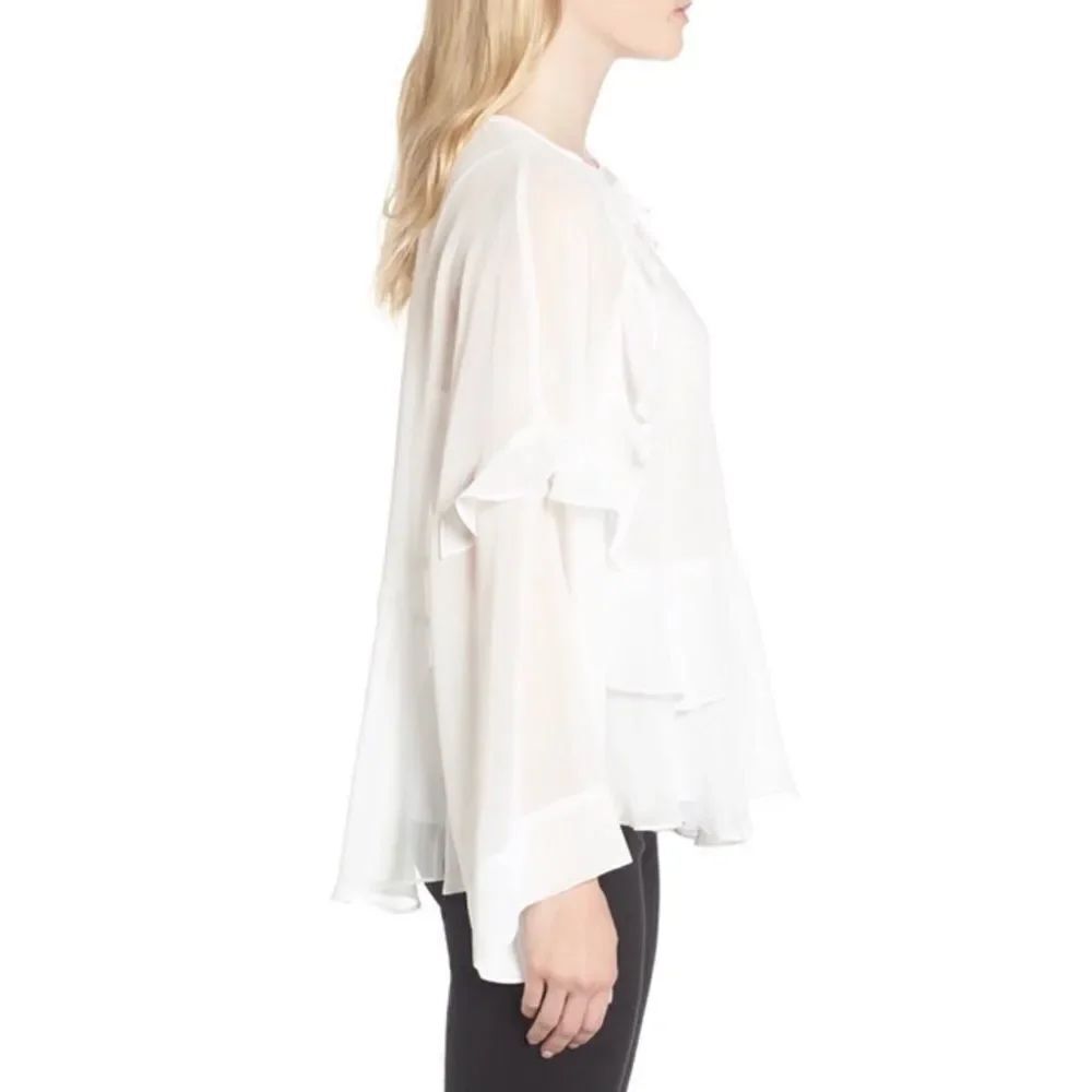 ✨ Chelsea28
Ruffle Top✨ - Picture 3 of 3
